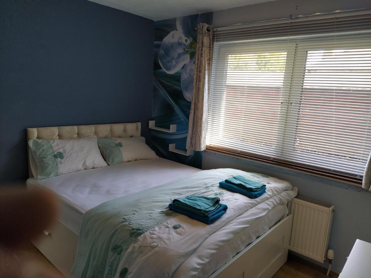 Self Catering Studio Flat Lägenhet Edinburg Exteriör bild